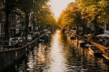 阿姆斯特丹(阿姆斯特丹：荷兰的魅力之都)